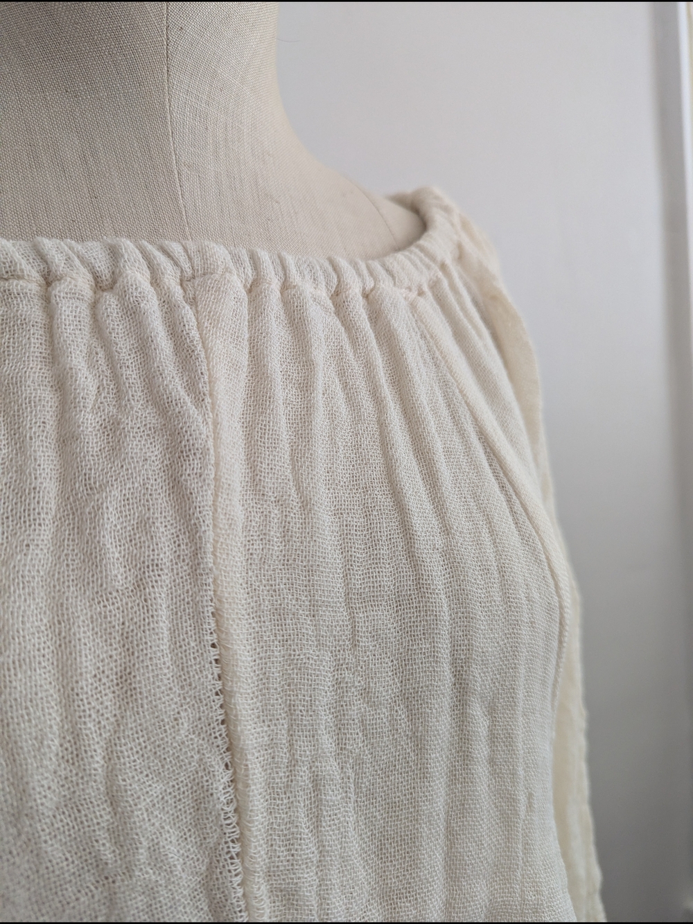 Jen's Pirate Booty Sea Gate Top In Natural - Off-Shoulder Cotton Gauze Top Ivory - Picture 4 of 12